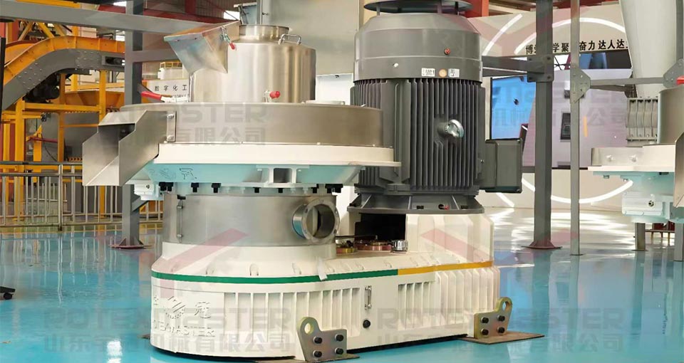 Why do pellet machines use three-phase asynchronous motors at the current technological level